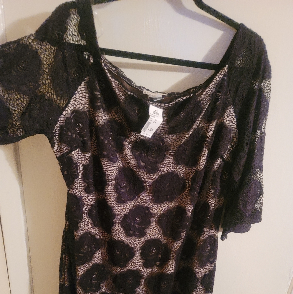 Dress - Picture 2 of 3
